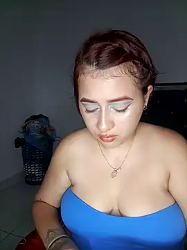 Chloe Sky love online show from April 22, 2026, 4:08 am