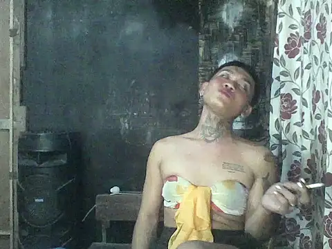 kimmy slut online show from November 27, 2025, 6:03 am