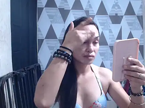 Wiynwyn Delamerced1989 online show from April 18, 2026, 9:37 pm