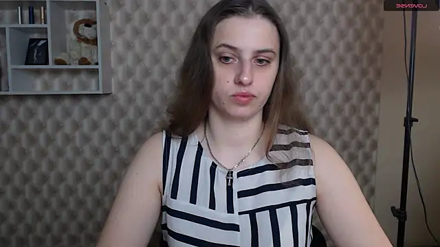 AmandaDimond  online show from April 22, 2026, 9:38 am