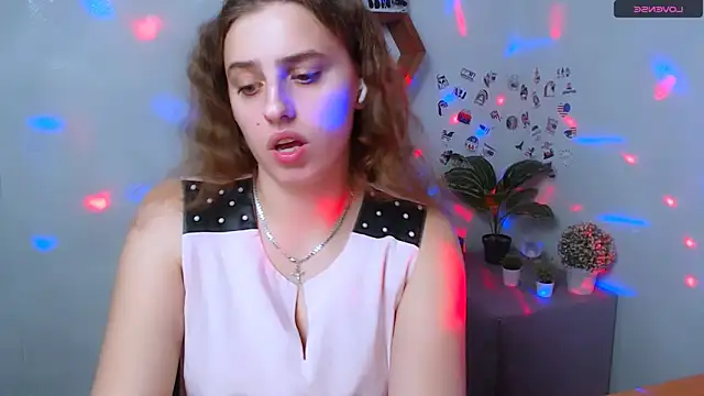 Snapshot of AmandaDimond_ chatting on October 29, 2025, 1:32 pm AmandaDimond online show from October 29, 2025, 1:32 pm