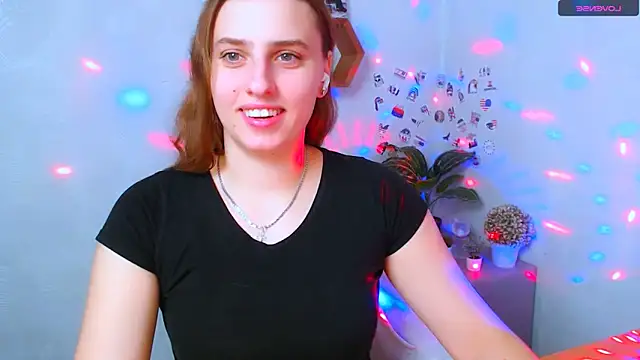 Snapshot of AmandaDimond_ chatting on October 27, 2025, 1:23 pm AmandaDimond online show from October 27, 2025, 1:23 pm