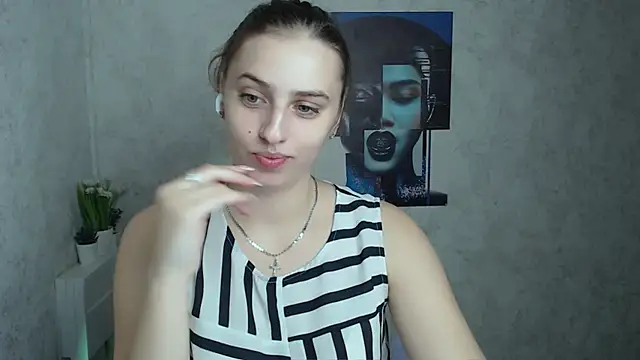 Snapshot of AmandaDimond_ chatting on November 8, 2025, 11:58 am AmandaDimond online show from November 8, 2025, 11:58 am