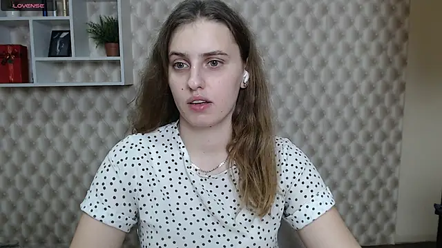 Snapshot of AmandaDimond_ chatting on November 25, 2025, 12:16 pm AmandaDimond online show from November 25, 2025, 12:16 pm