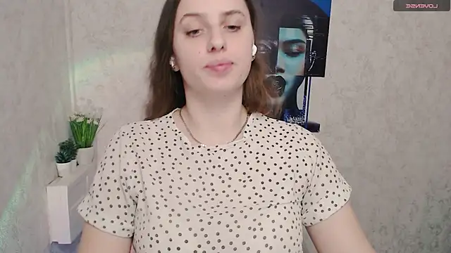 AmandaDimond  online show from February 20, 2026, 1:24 pm