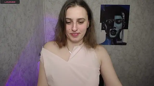 AmandaDimond  online show from April 26, 2026, 10:56 am