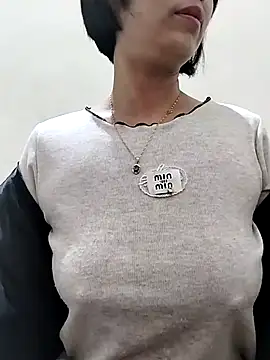 love sexy090 online show from February 12, 2026, 11:48 pm