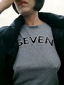 love sexy090 online show from February 1, 2026, 11:47 pm