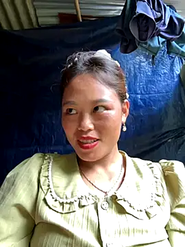 Snapshot of MychuSweet chatting on October 6, 2025, 2:57 am MychuSweet online show from October 6, 2025, 2:57 am