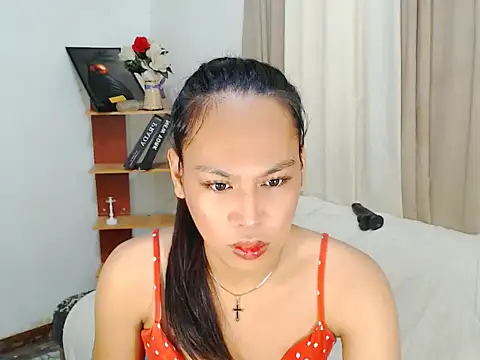 Snapshot of Savanna_White chatting on July 5, 2026, 9:54 pm Savanna White online show from July 5, 2026, 9:54 pm