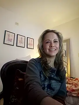 Snapshot of Miasiren chatting on January 12, 2026, 12:39 am Miasiren online show from January 12, 2026, 12:39 am