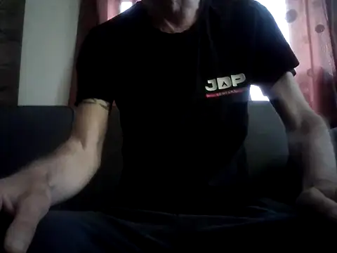 Snapshot of AmnesicEminence chatting on September 14, 2025, 1:00 pm AmnesicEminence online show from September 14, 2025, 1:00 pm