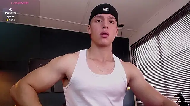 deivid parker online show from November 26, 2025, 4:18 pm