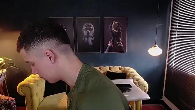 Snapshot of deivid_parker chatting on February 3, 2026, 2:00 pm deivid parker online show from February 3, 2026, 2:00 pm