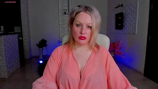 Snapshot of MariemLui chatting on November 11, 2025, 9:31 pm MariemLui online show from November 11, 2025, 9:31 pm