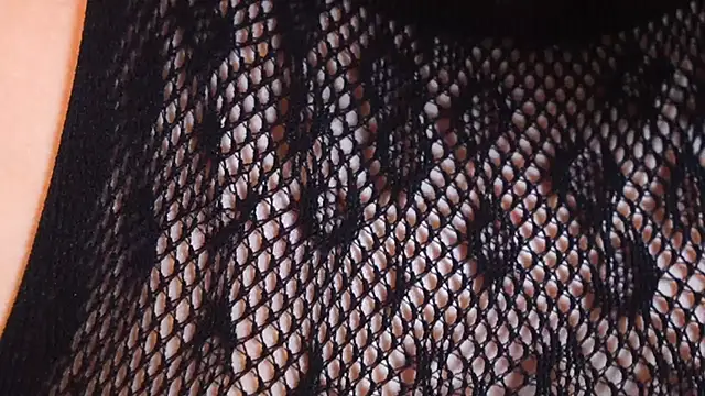 ambar rosse25 online show from February 14, 2026, 11:43 am