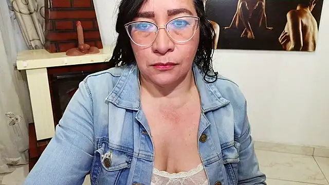 Grace mature milf online show from November 30, 2025, 10:49 am