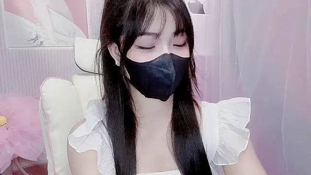 kemybaby online show from April 4, 2026, 7:31 pm