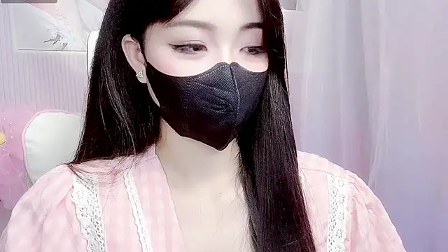 kemybaby online show from April 13, 2026, 6:34 pm