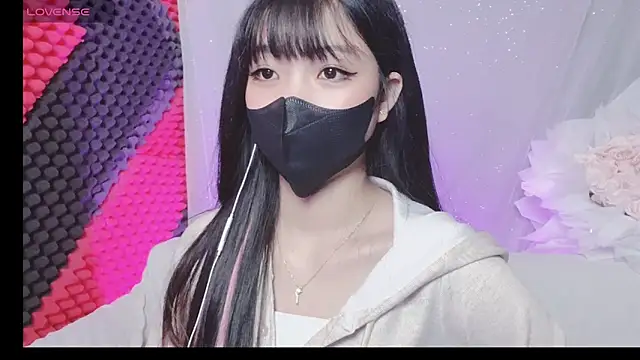 kemybaby online show from January 8, 2026, 7:42 pm