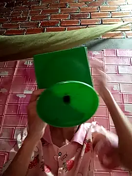 Snapshot of Sammy265 chatting on November 6, 2025, 12:42 pm Sammy265 online show from November 6, 2025, 12:42 pm