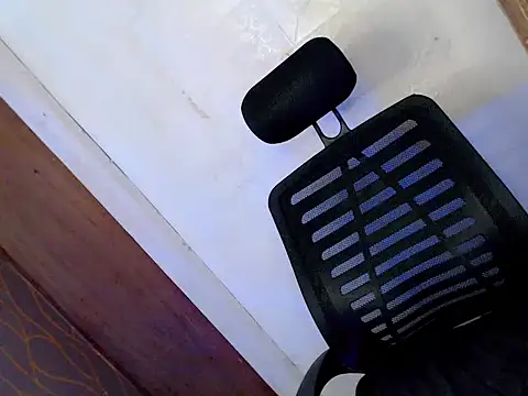 Vixen cums online show from March 5, 2026, 12:51 am