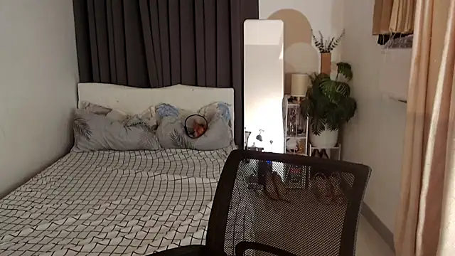 Ur QueenCamilla online show from October 5, 2025, 1:51 am