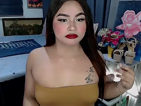 Snapshot of Candice_cummer chatting on October 29, 2025, 6:18 pm Candice cummer online show from October 29, 2025, 6:18 pm