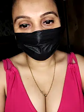 Snapshot of Horny_Shalu chatting on April 25, 2026, 7:11 am Horny Shalu online show from April 25, 2026, 7:11 am