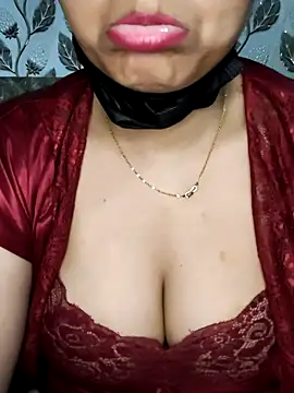 Horny Shalu online show from April 17, 2026, 6:33 pm