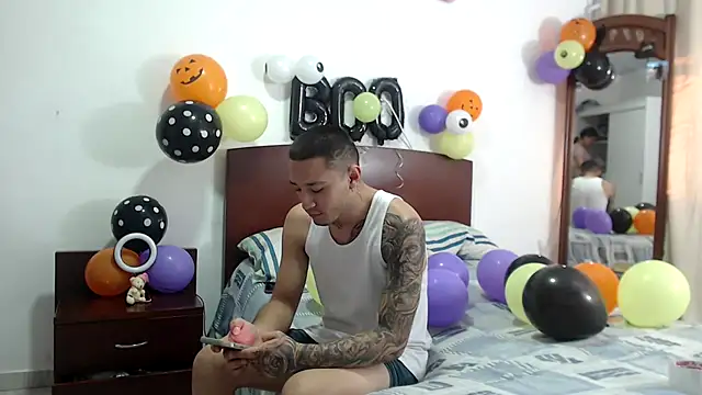 Snapshot of sex_anal_room chatting on October 3, 2025, 10:00 pm sex anal room online show from October 3, 2025, 10:00 pm