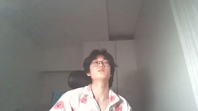 imurboy online show from October 13, 2025, 5:14 pm