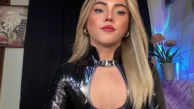 calimonroe online show from October 22, 2025, 7:02 pm