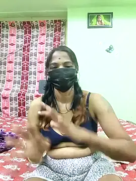 Tamil Ishu online show from April 16, 2026, 10:01 pm