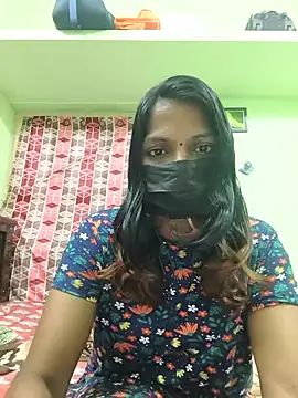 Snapshot of Tamil_Ishu chatting on December 2, 2025, 4:58 am Tamil Ishu online show from December 2, 2025, 4:58 am