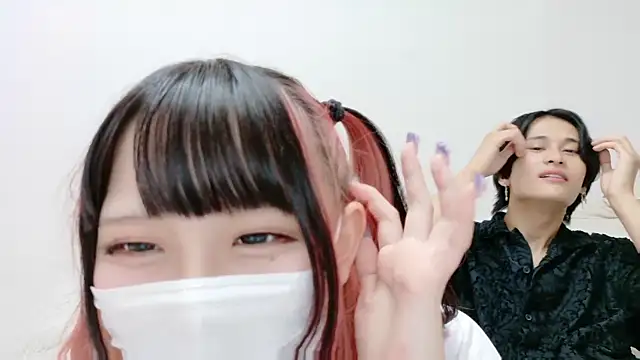 Snapshot of Hina-qp chatting on October 1, 2025, 10:52 am Hina-qp online show from October 1, 2025, 10:52 am