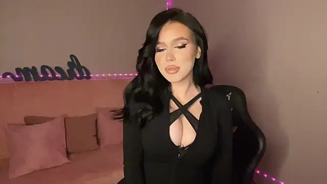 Snapshot of mistress_of_hearts chatting on October 25, 2025, 9:15 pm mistress of hearts online show from October 25, 2025, 9:15 pm