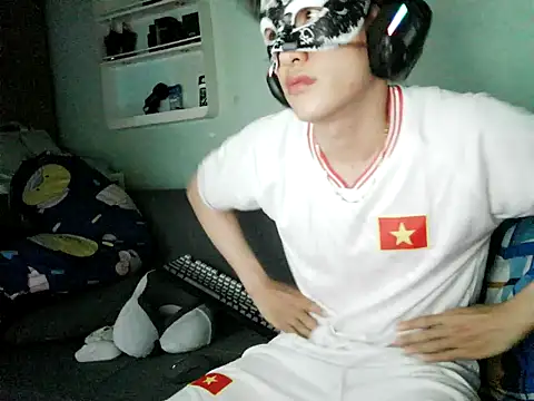 boyhigh1997 online show from February 16, 2026, 3:10 pm