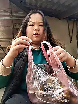 Rioo122 online show from December 3, 2025, 2:23 am