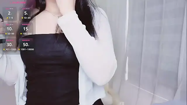 -Rose-Lucky- online show from October 24, 2025, 1:37 am