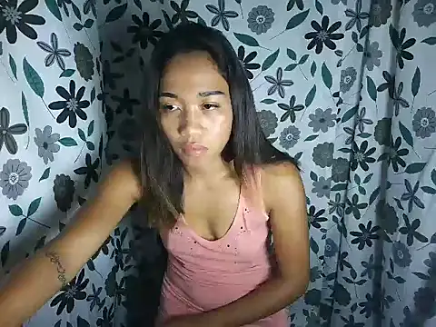 Virgen christine01 online show from February 15, 2026, 9:47 pm