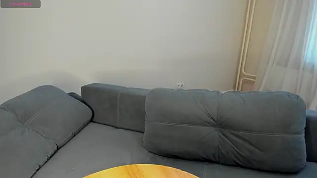 MewStella online show from April 19, 2026, 11:22 am