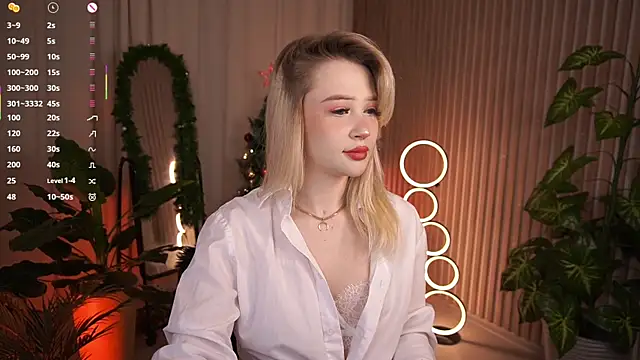 LauraWifeness online show from January 12, 2026, 5:58 am