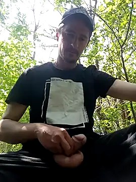 hugecock4u1990 online show from April 17, 2026, 10:07 am