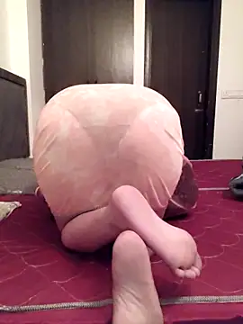 sweetpj online show from November 17, 2025, 4:00 pm