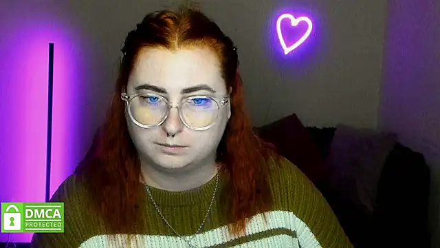 Snapshot of Alicia_love00 chatting on November 27, 2025, 12:27 pm Alicia love00 online show from November 27, 2025, 12:27 pm