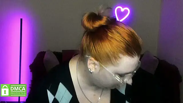 Snapshot of Alicia_love00 chatting on November 22, 2025, 6:23 am Alicia love00 online show from November 22, 2025, 6:23 am