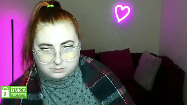 Snapshot of Alicia_love00 chatting on November 14, 2025, 6:28 am Alicia love00 online show from November 14, 2025, 6:28 am