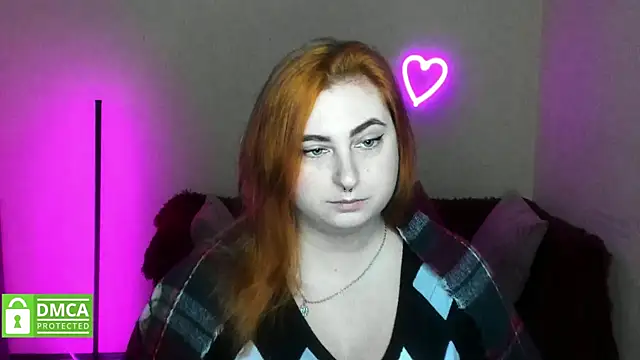 Snapshot of Alicia_love00 chatting on October 28, 2025, 6:23 am Alicia love00 online show from October 28, 2025, 6:23 am