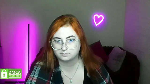 Snapshot of Alicia_love00 chatting on November 11, 2025, 6:30 am Alicia love00 online show from November 11, 2025, 6:30 am